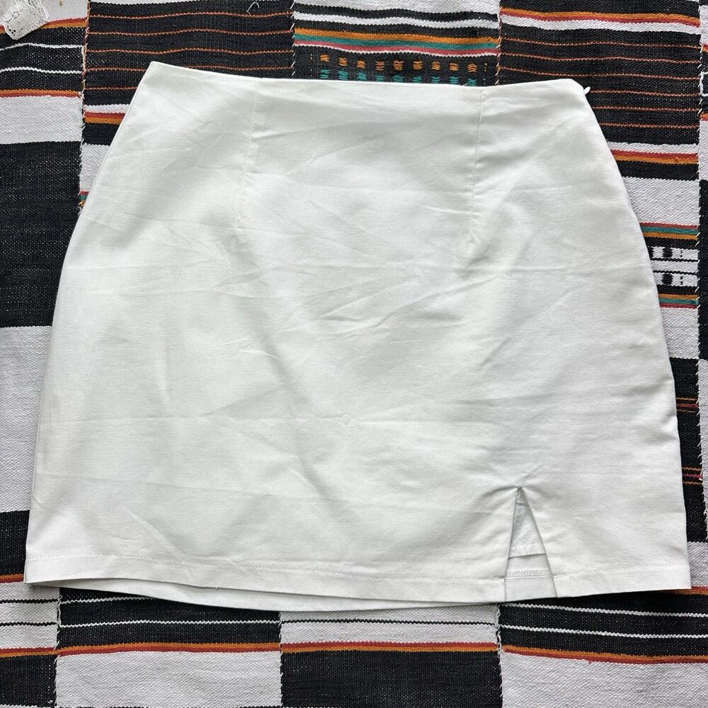 Sabo Skirt White Mini. Side Zipper. Linen Blend. Made In Australia. Medium. Boho